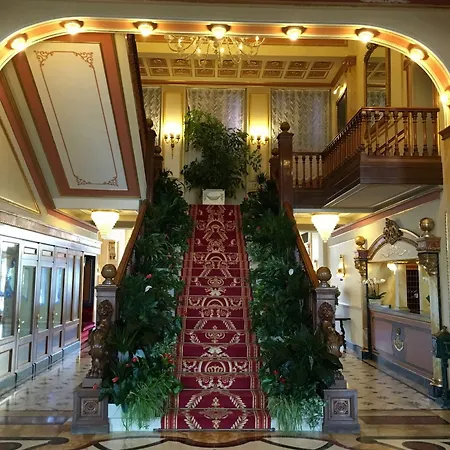 レギーナ パレス 4*