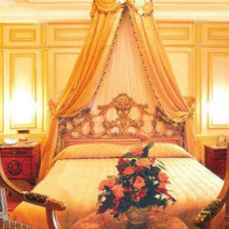 Regina Palace 4* Stresa