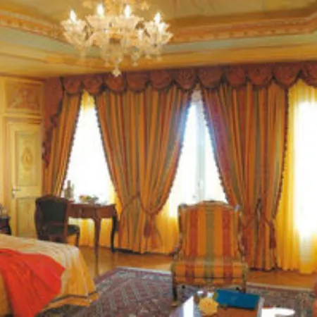 Regina Palace Hotel 4*