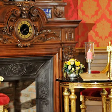 Отель Regina Palace