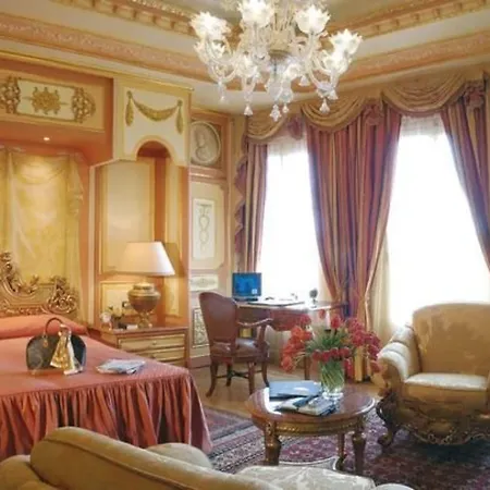 Regina Palace
