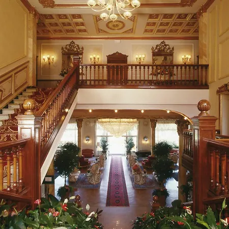 Hotel Regina Palace 4*