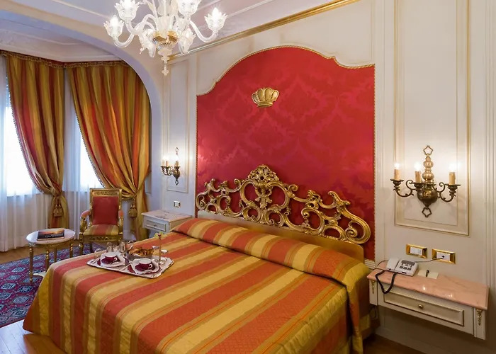 Отель Regina Palace