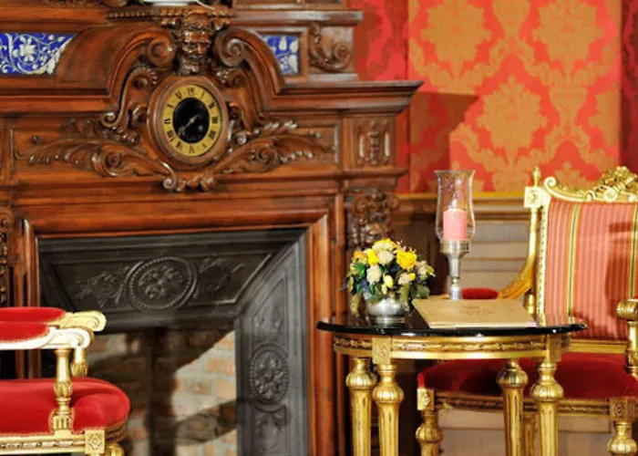 Отель Regina Palace