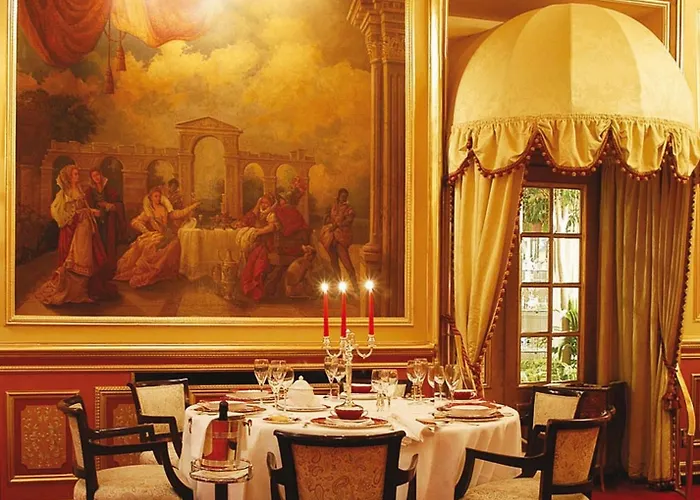 Regina Palace מלון