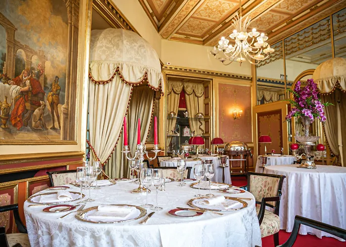 Regina Palace סטרסה