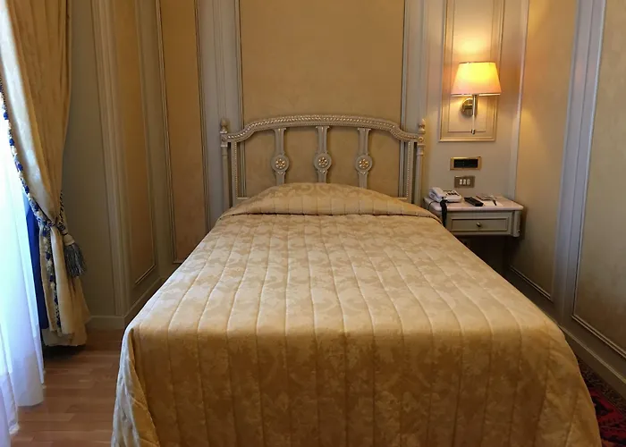 Regina Palace Отель 4*